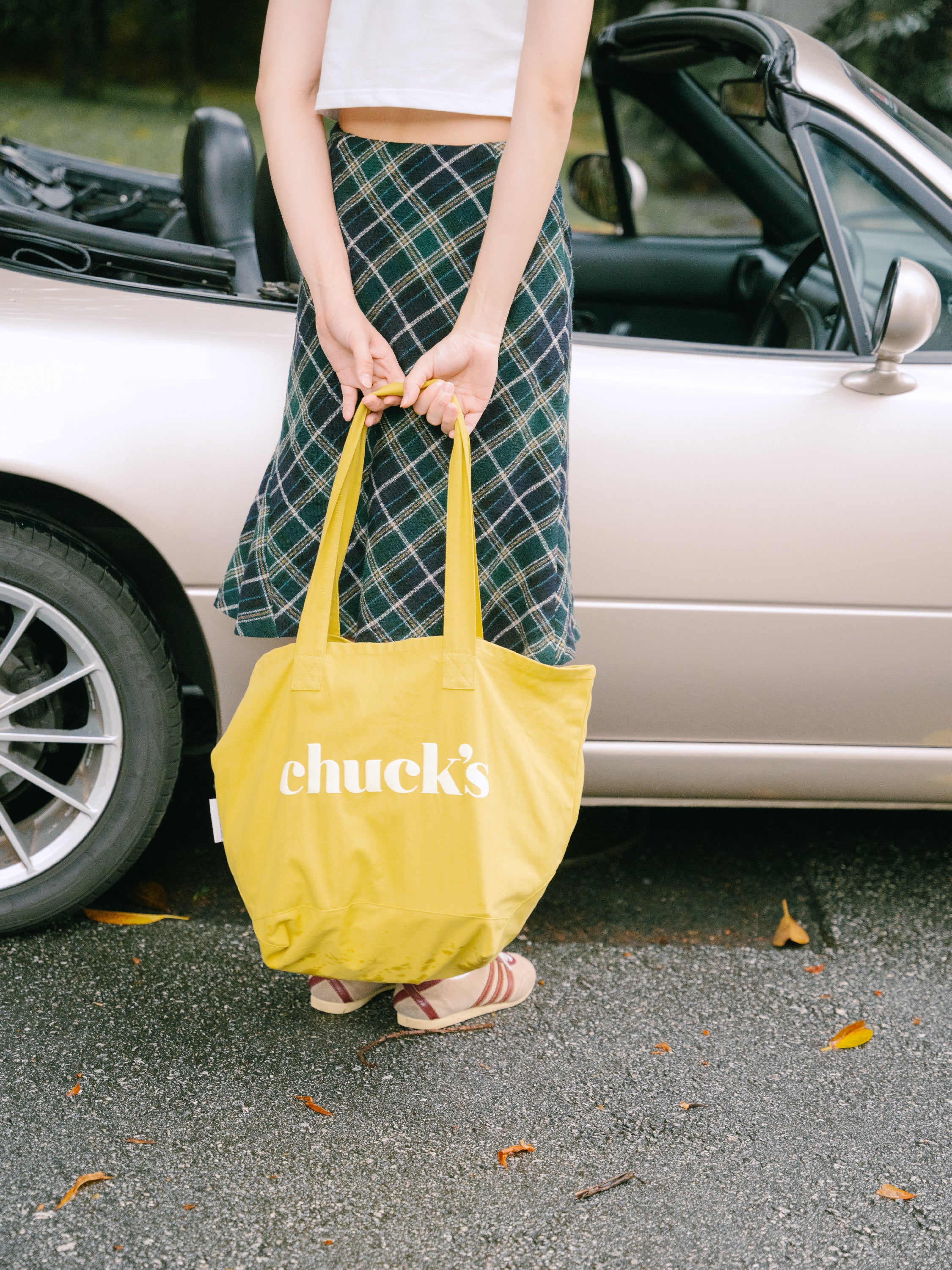 Chuck's Classic Tote in Mustard