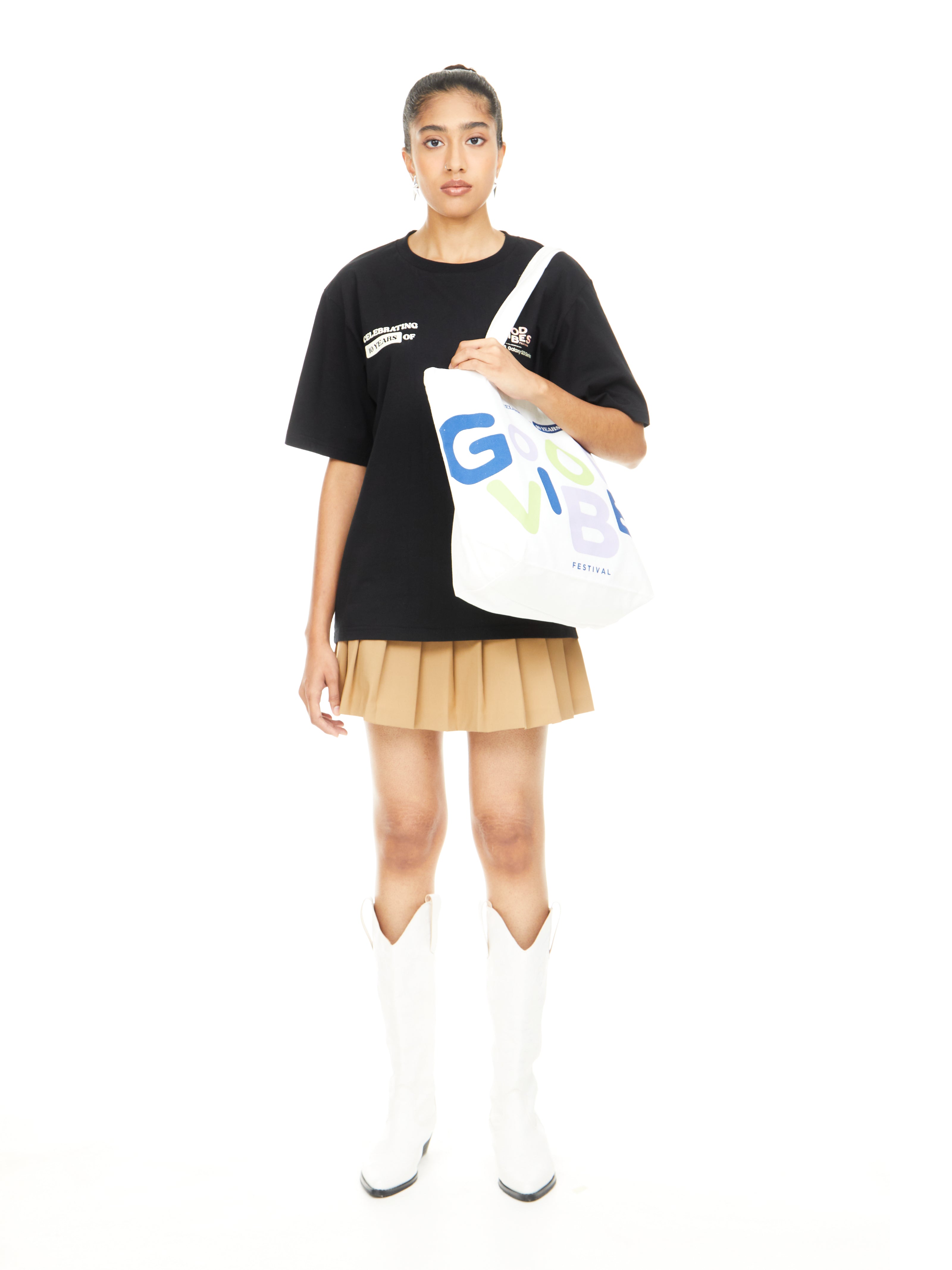 Good Vibes Essential Tote